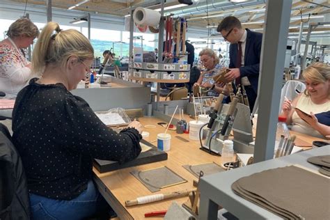 EN IMAGES. Visite de la nouvelle usine Hermès installée dans .